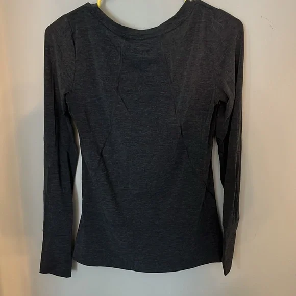 Lightly Worn GapFit Breathe ActiveWear - XS - Picture 4 of 5